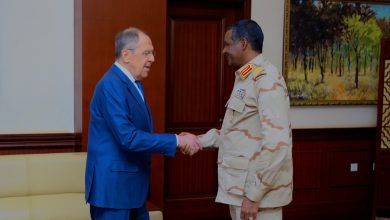 دقلو يستقبل وزير الخارجية الروسي