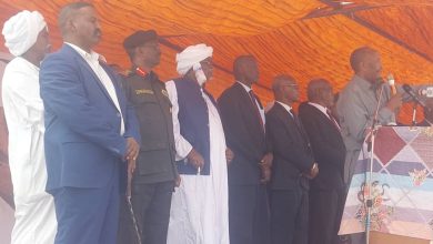 البرهان يتعهد بحسم ملف الخيار المحلي ورفع الظلم