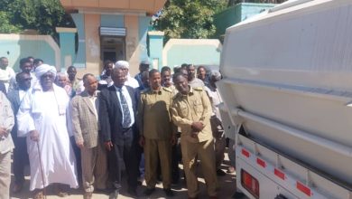 تدشين أسطول عربات النفايات الضاغطه بنهر النيل