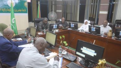 حكومة القضارف تناقش استقبال وايواء نازحي سنار