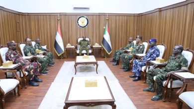 البرهان يلتقي وفد اللجنة القومية للإستنفار